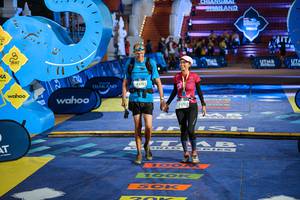 BIB: 9372, 100, 373
                            <button type="button" onclick="openModal(22761519)" class="btn btn-primary btn-sm float-right btn-popup" data-toggle="modal" data-target=".modal-high-quality">
                        <i class="fas fa-shopping-cart"></i> Add to Cart
                    </button>
                                            <button type="button" onclick="isThisMe(22761519, true)" class="btn btn-success btn-sm float-right btn-popup btn-isme hidden" data-toggle="tooltip" data-placement="bottom" title="นี่คือรูปของคุณใช่ไหม คลิกที่นี่เพื่อเอาเข้าอัลบั้ม">
                        <i class="fas fa-plus"></i> Add to album
                    </button>
                    <button type="button" onclick="isThisMe(22761519, false)" class="btn btn-warning btn-sm float-right btn-popup btn-isnotme hidden">
                        <i class="fas fa-ban"></i> Remove from album
                    </button>